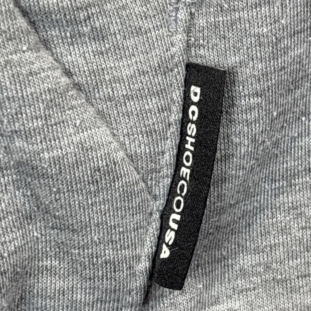 DC Shoes Hoodie Small Gray Heather Fleece‎ Inside Logo Sweatshirt